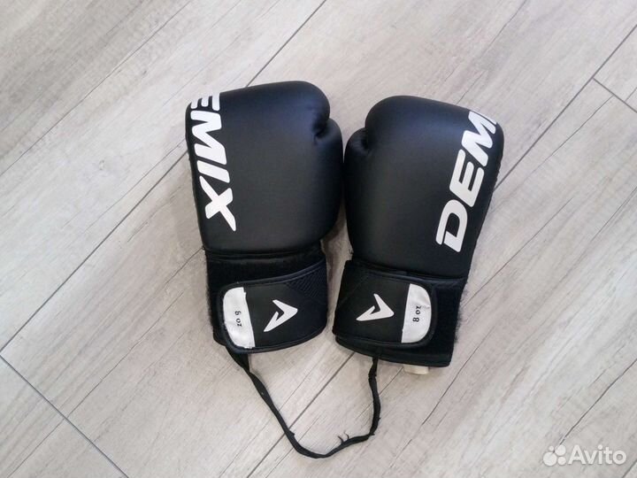 Боксерские перчатки 8 oz demix
