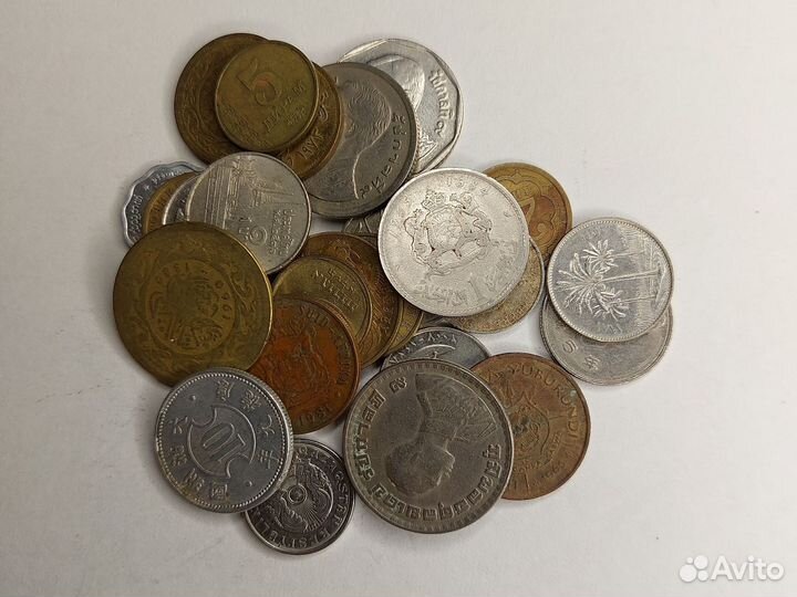 Монеты Азии и Африки 16 штук