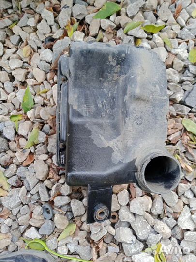 Корпус воздушного фильтра Chevrolet Aveo седан 1.2