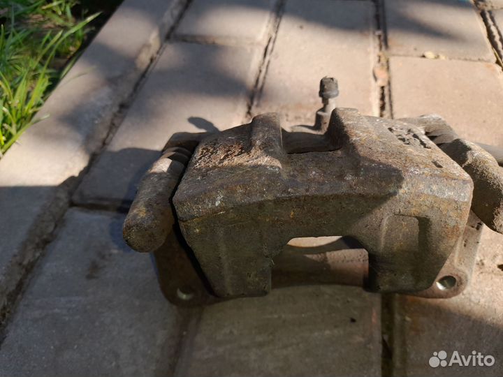 Задние тормоза на лансер 10