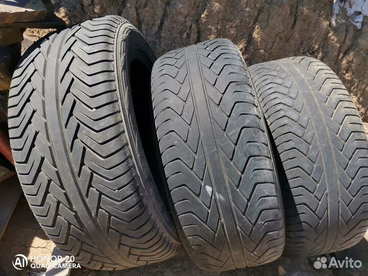 Yokohama Advan Sport V103 235/55 R17