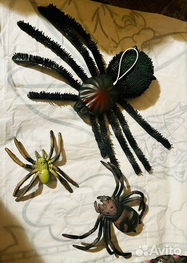 Паук игрушка