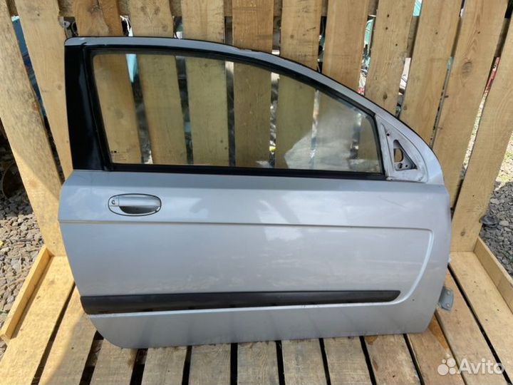 Дверь передняя правая Chevrolet Aveo T255