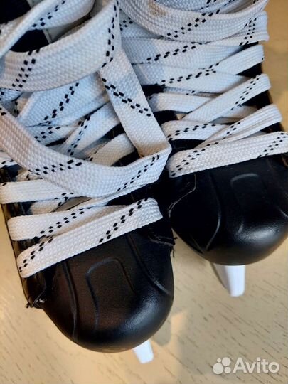 Коньки хоккейные