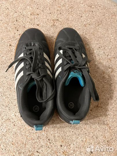 Кроссовки adidas