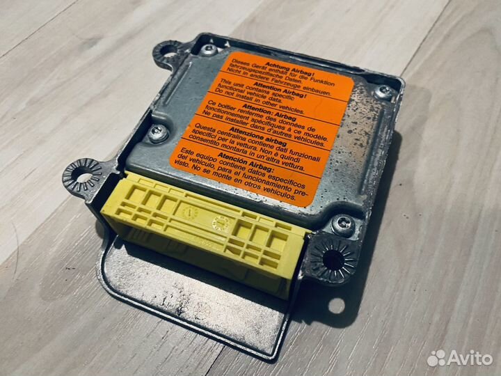 Блок управления airbag VAG 1C0909601A