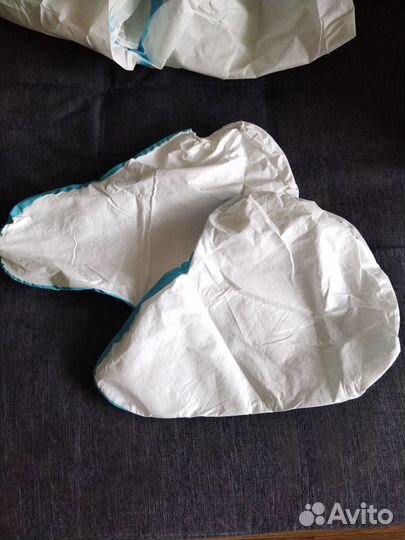 Защитный костюм белый