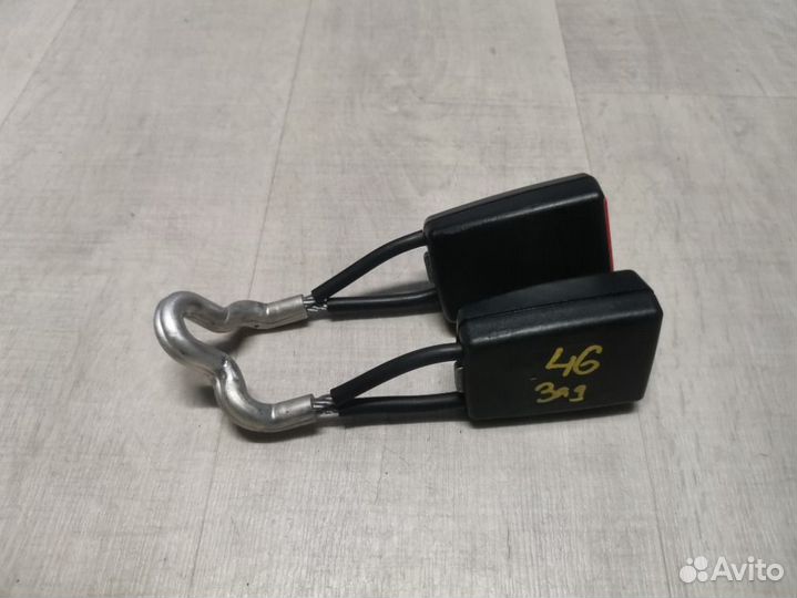 Замок ремня безопасности задний Skoda Fabia 2 1.2