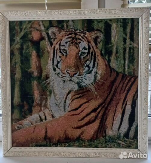Тигр на гобелене