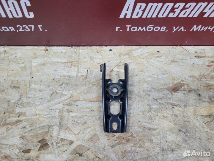 Кронштейн опоры двигателя LADA X-Ray Cross