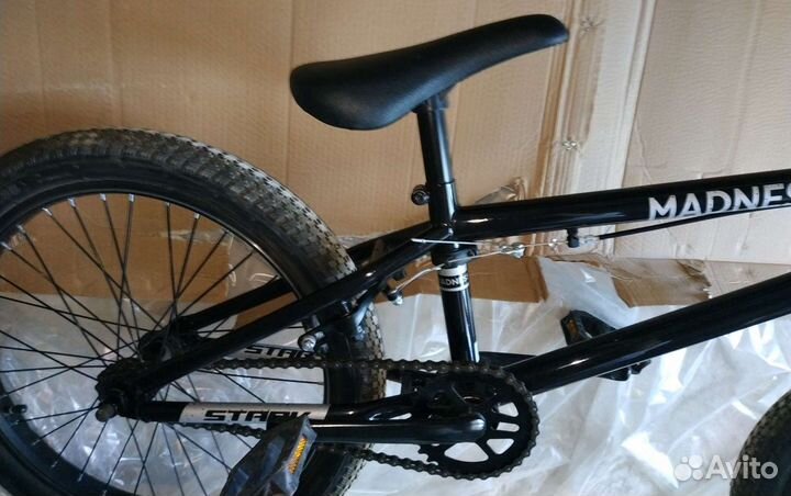 Новый) Велосипед Stark Madness BMX