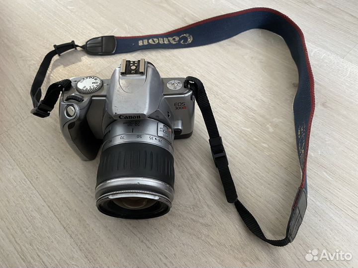 Зеркальный фотоаппарат (пленочный)canon eos300v