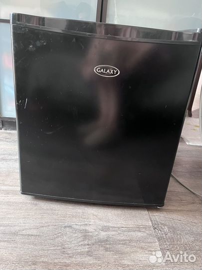 Маленький холодильник бу Galaxy glмалемаленький