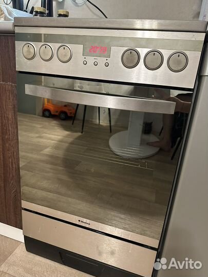 Плита электрическая стеклокерамика Hansa