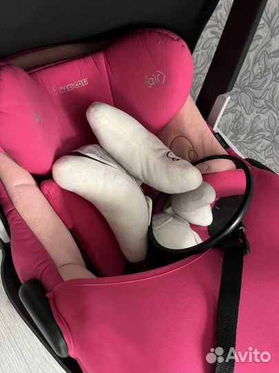 Автолюлька Maxi Cosi с базой isofix