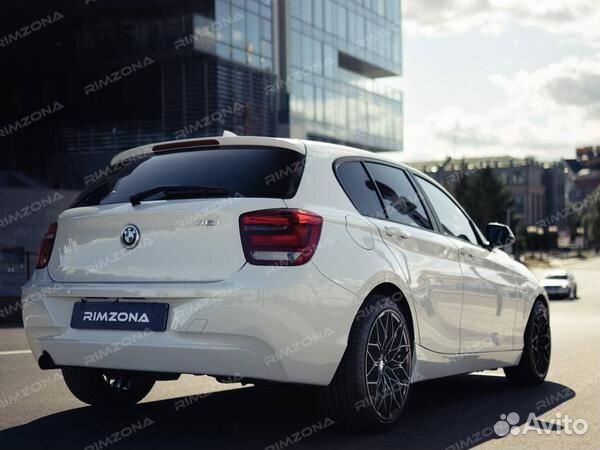 Литые диски 1000M Style R18 на BMW 1 Series