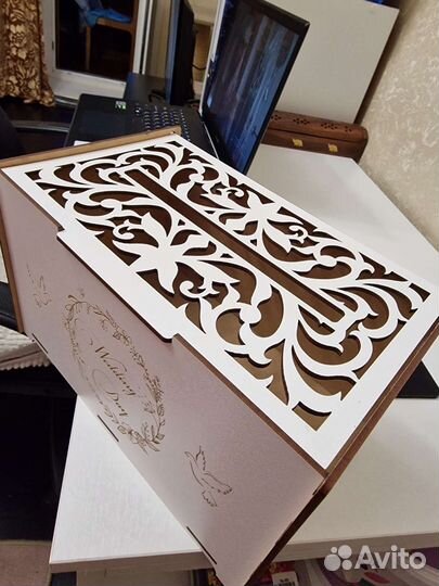 Свадебный сундук для денег