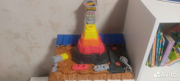 Hot wheels monster trucks arena smashers