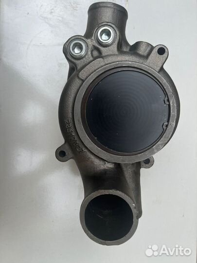 Водяной насос Detroit Diesel 12.7 егр 23517027