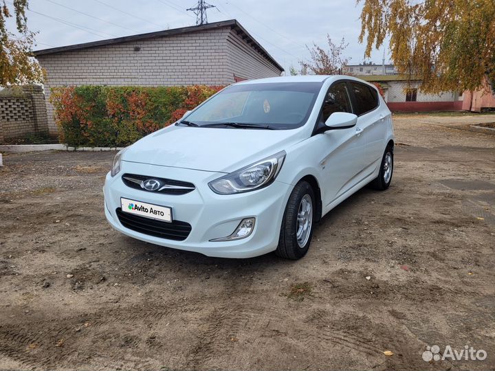 Hyundai Solaris 1.6 AT, 2011, 121 000 км