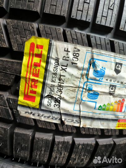 Pirelli Scorpion Ice&Snow 285/35 R21 и 325/30 R21