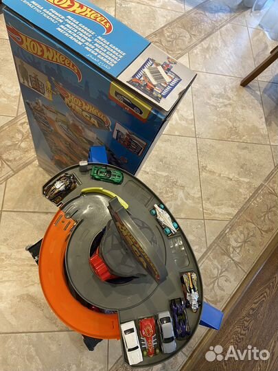 Hot Wheels Mega Garage