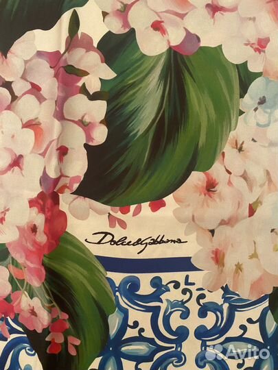 Платок новый Dolce Gabbana