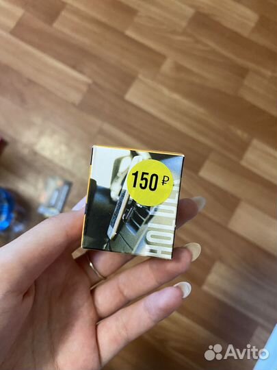 Держатель для телефона в машину