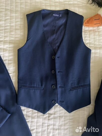 Школьный костюм 140-146