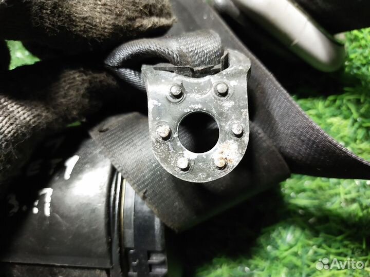 Ремень безопасности Volkswagen Golf (Mk4) IV