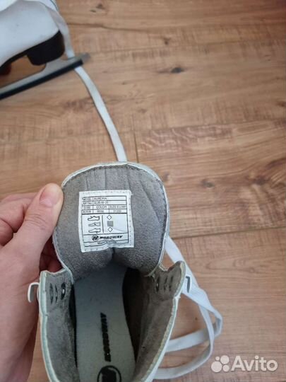 Коньки фигурные детские р.31