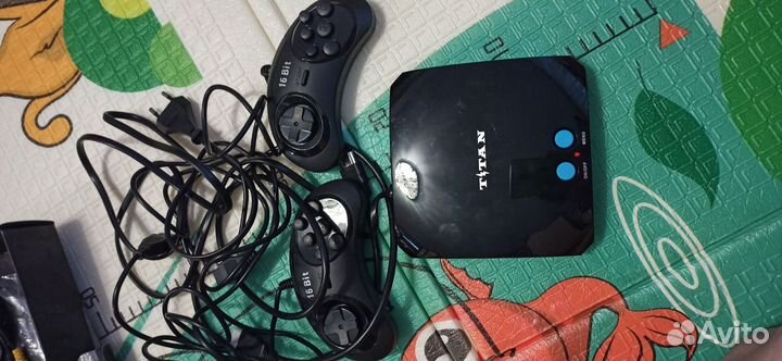 Игровая приставка титан