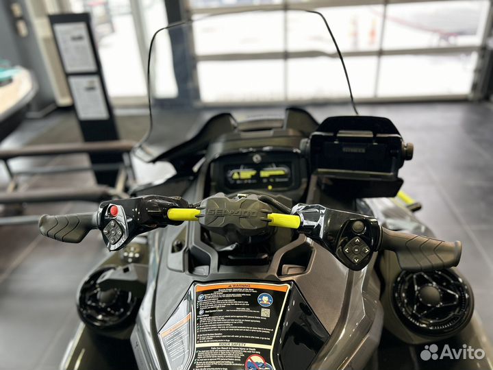 BRP Sea-Doo Explorer Pro