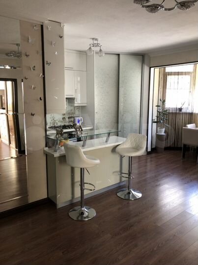 3-к. квартира, 93 м², 2/9 эт.