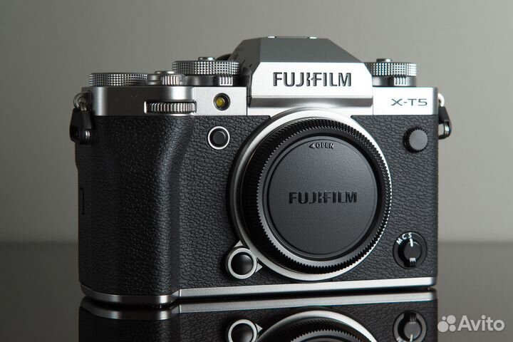 Fujifilm X-T5 Body Silver новый