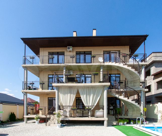 Гостевой Дом, 621.8 м²