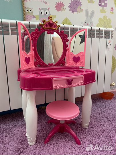 Туалетный столик для девочки