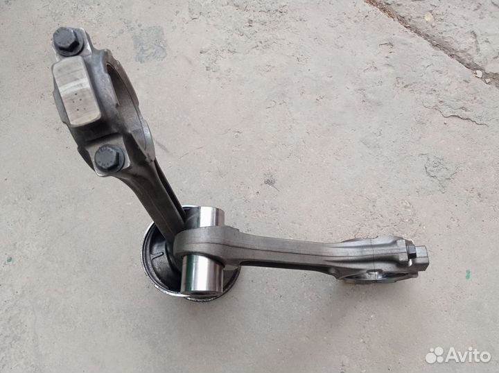 Шатуны Даф хф95,распредвал и толкатели, поршня