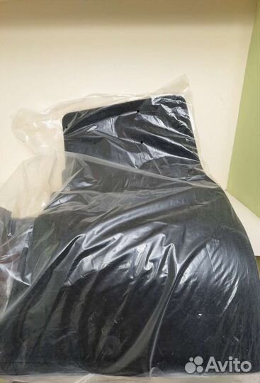 Новые оригинальные ковры салона Genesis G70