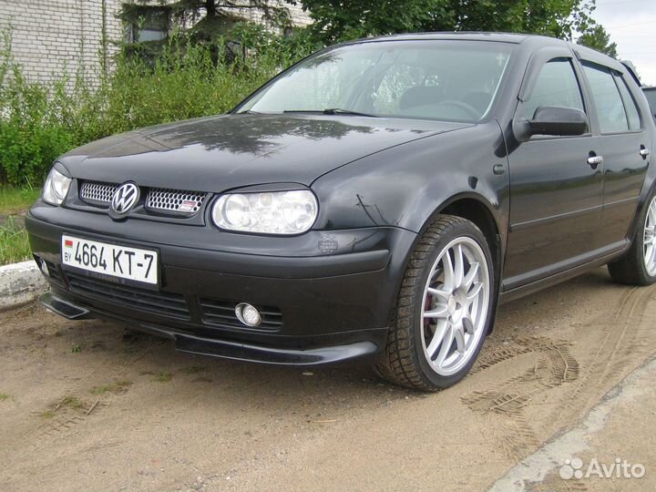 Накладка на пер. бампер Rieger Volkswagen Golf 4