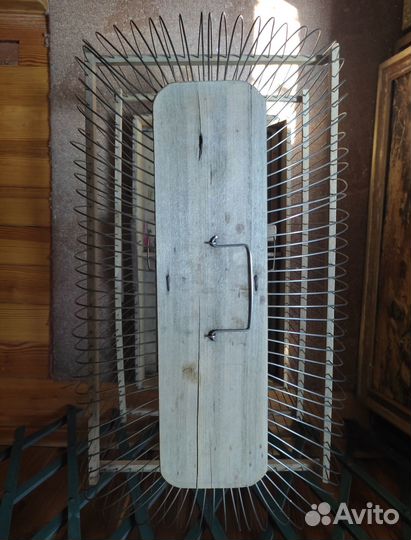 Элегантная крепкая клетка для птиц