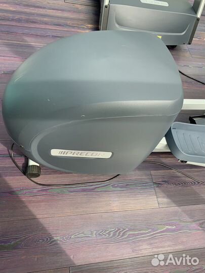 Эллиптический тренажер precor EFX-220