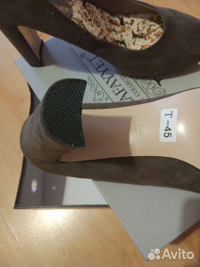 Туфли женские 39 размер новые