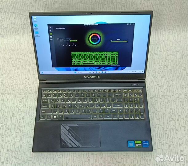 Игровой ноутбук Gigabyte Core i5-12500H,RTX 4050,1