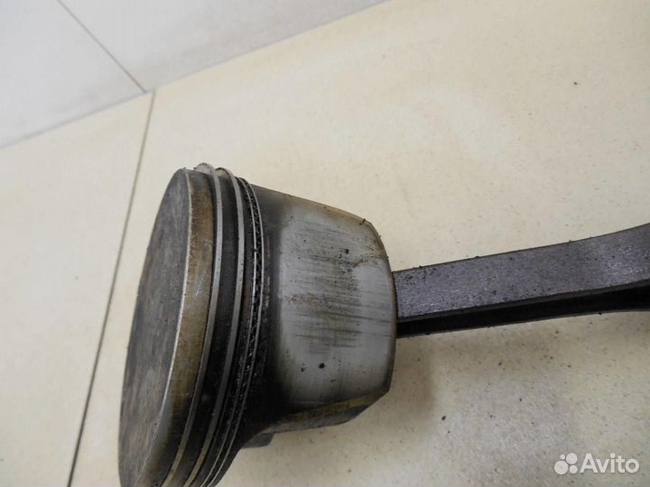 Поршень с шатуном Focus II 2005-2008