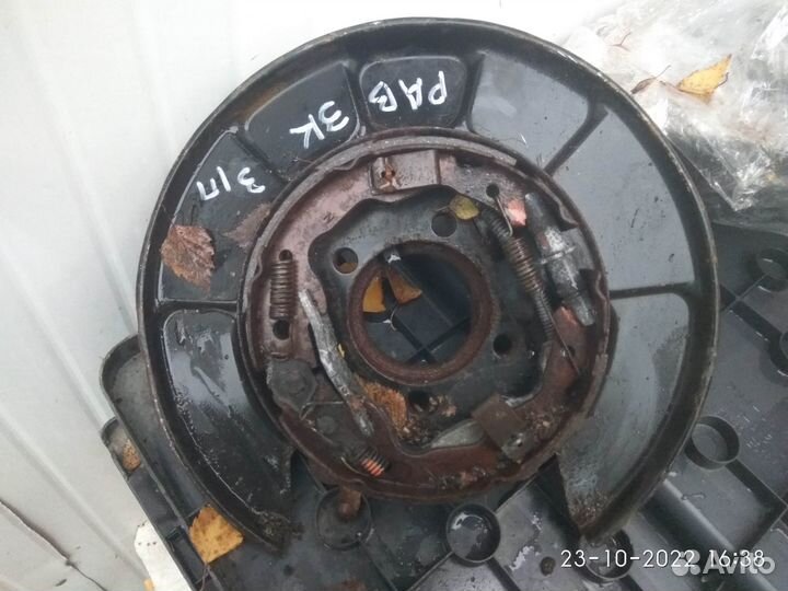 Кулак поворотный задний правый Тойота Рав4 2010г