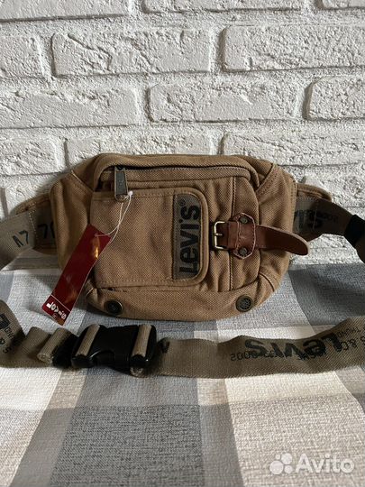Сумка поясная Levi's