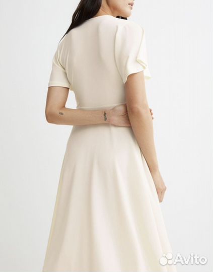 Шикарное платье H&M цвета Avori