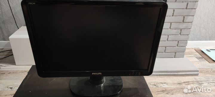 Монитор Philips 19дюймов