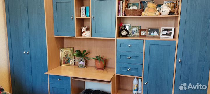 Стенка. Уголок школьника